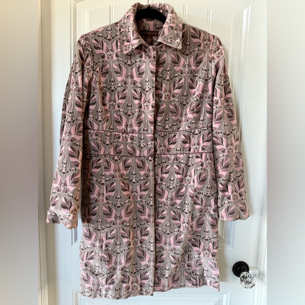 Velvety Bandalino grey and pink coat. Size M